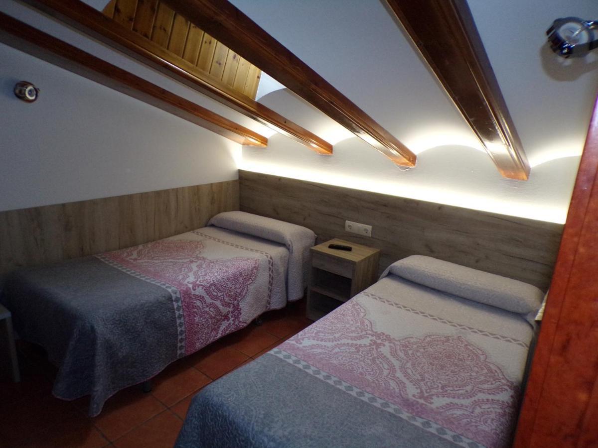 Hostal Serruchi Teruel Exterior photo
