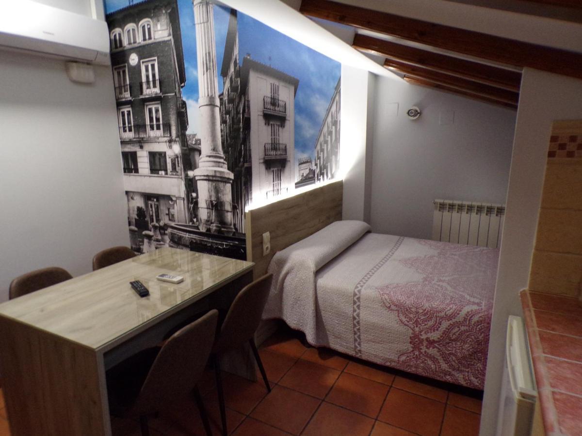 Hostal Serruchi Teruel Exterior photo